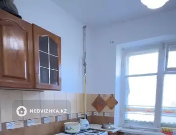 1-комнатная квартира, этаж 3 из 5, 30 м²