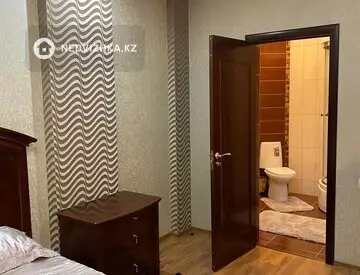 4-комнатная квартира, этаж 4 из 9, 140 м²