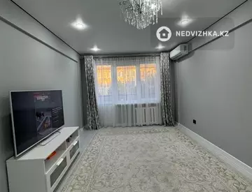 3-комнатная квартира, этаж 4 из 5, 60 м²