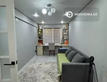 3-комнатная квартира, этаж 4 из 5, 60 м²