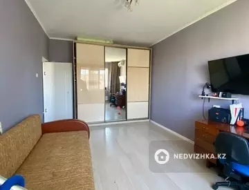 2-комнатная квартира, этаж 9 из 9, 60 м²