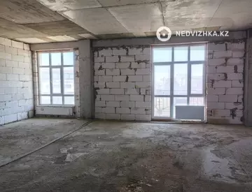3-комнатная квартира, этаж 7 из 16, 129 м²