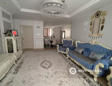 4-комнатная квартира, этаж 16 из 21, 138 м²