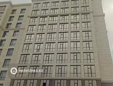 1-комнатная квартира, этаж 2 из 12, 38 м²