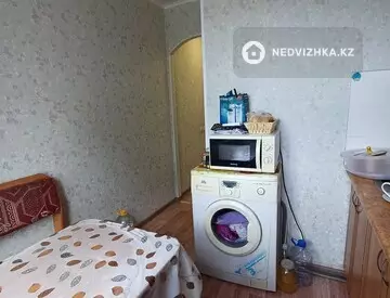3-комнатная квартира, этаж 3 из 5, 50 м²