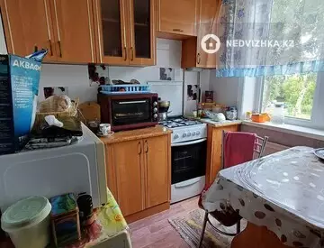 3-комнатная квартира, этаж 3 из 5, 50 м²