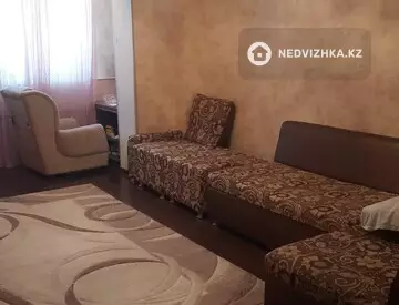 2-комнатная квартира, этаж 1 из 5, 50 м², Посуточно