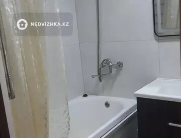 2-комнатная квартира, этаж 1 из 5, 50 м², Посуточно