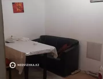 2-комнатная квартира, этаж 1 из 5, 50 м², Посуточно