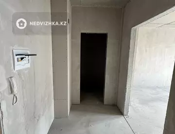 1-комнатная квартира, этаж 3 из 9, 50 м²