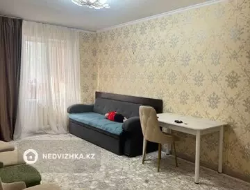 3-комнатная квартира, этаж 4 из 5, 57 м²