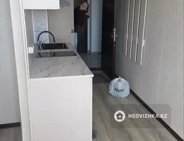 1-комнатная квартира, этаж 4 из 6, 18 м²