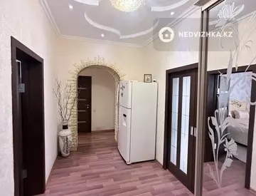 3-комнатная квартира, этаж 3 из 3, 86 м²