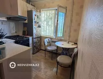 3-комнатная квартира, этаж 1 из 5, 61 м²