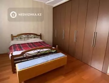2-комнатная квартира, этаж 2 из 5, 89 м²