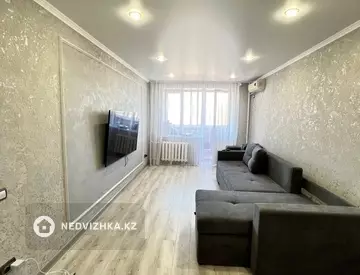 2-комнатная квартира, этаж 4 из 5, 57 м²