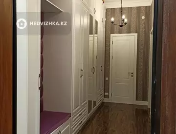 1-комнатная квартира, этаж 5 из 12, 54 м²