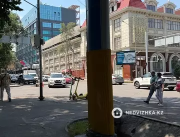 3-комнатная квартира, этаж 4 из 4, 63 м²