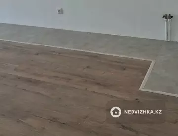 1-комнатная квартира, этаж 4 из 5, 56 м²