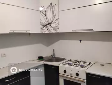 1-комнатная квартира, этаж 4 из 4, 31 м², На длительный срок