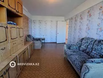 3-комнатная квартира, этаж 4 из 5, 70 м²
