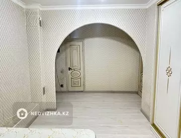 1-комнатная квартира, этаж 4 из 5, 47 м²