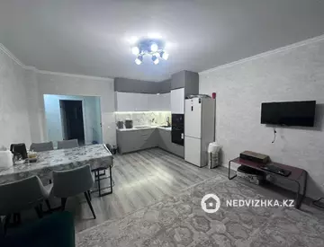 3-комнатная квартира, этаж 4 из 7, 80 м²
