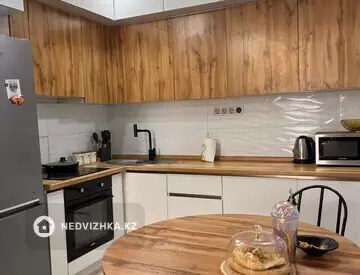 2-комнатная квартира, этаж 2 из 7, 58 м²