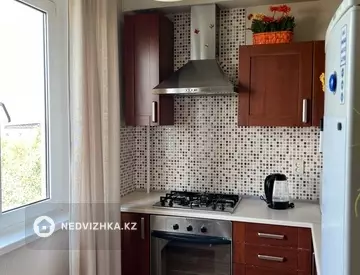 2-комнатная квартира, этаж 5 из 9, 55 м², На длительный срок