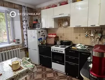 3-комнатная квартира, этаж 1 из 9, 66 м²