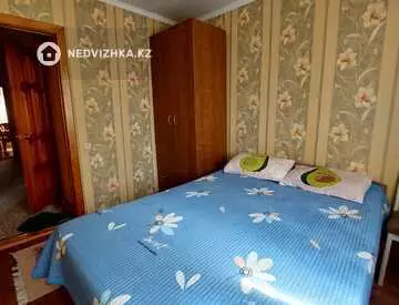 4-комнатная квартира, этаж 3 из 5, 72 м²