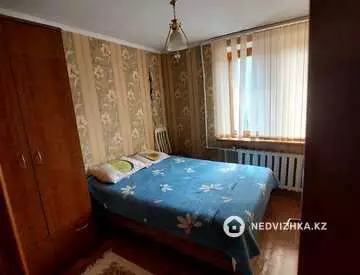 4-комнатная квартира, этаж 3 из 5, 72 м²