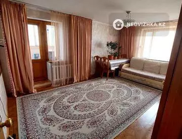 4-комнатная квартира, этаж 3 из 5, 72 м²