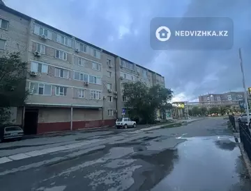 2-комнатная квартира, этаж 3 из 5, 41 м²