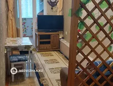 2-комнатная квартира, этаж 2 из 4, 51 м², На длительный срок