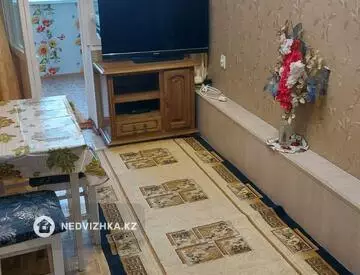 2-комнатная квартира, этаж 2 из 4, 51 м², На длительный срок