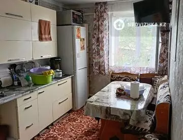 3-комнатная квартира, этаж 1 из 2, 72 м²