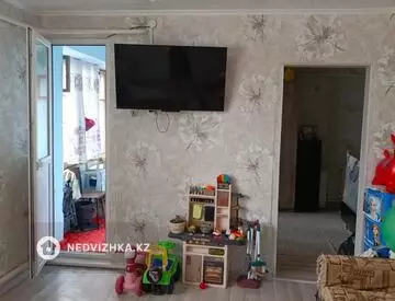 3-комнатная квартира, этаж 1 из 2, 72 м²