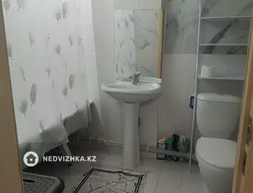 2-комнатная квартира, этаж 5 из 5, 56 м², На длительный срок