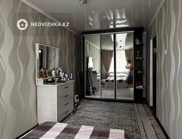 2-комнатная квартира, этаж 4 из 5, 45 м²
