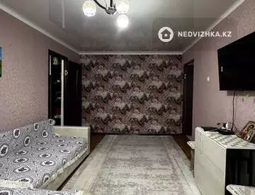 2-комнатная квартира, этаж 4 из 5, 45 м²