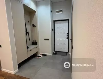 3-комнатная квартира, этаж 9 из 10, 85 м²