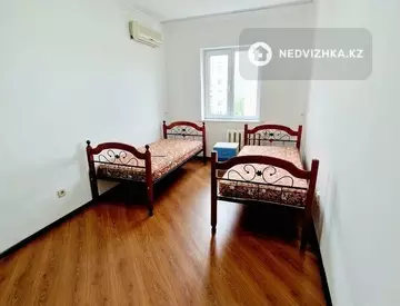 4-комнатная квартира, этаж 8 из 9, 97 м²