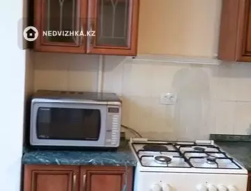 3-комнатная квартира, этаж 2 из 5, 80 м²