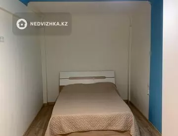 2-комнатная квартира, этаж 4 из 5, 44 м², На длительный срок