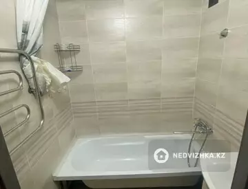 2-комнатная квартира, этаж 4 из 5, 47 м², На длительный срок