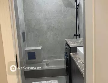 2-комнатная квартира, этаж 5 из 5, 67 м², На длительный срок