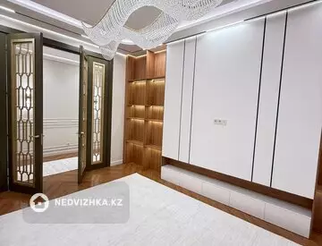 3-комнатная квартира, этаж 6 из 12, 99 м²