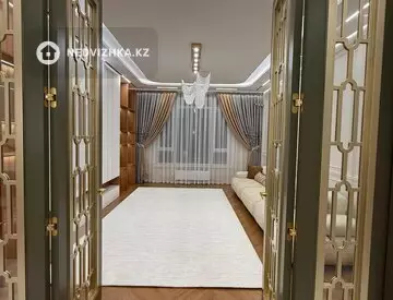 3-комнатная квартира, этаж 6 из 12, 99 м²