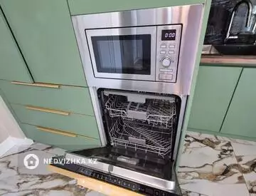 3-комнатная квартира, этаж 6 из 18, 120 м²